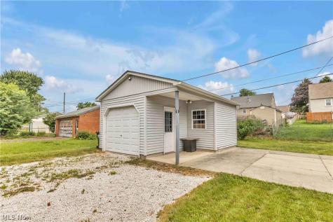 1627 33rd Street NE Canton OH 44714