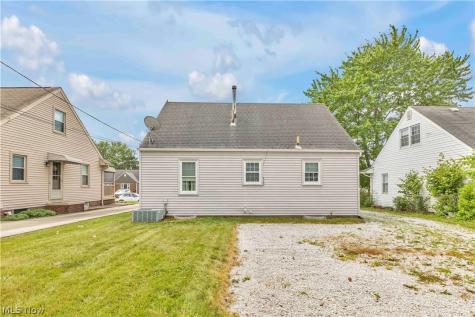 1627 33rd Street NE Canton OH 44714