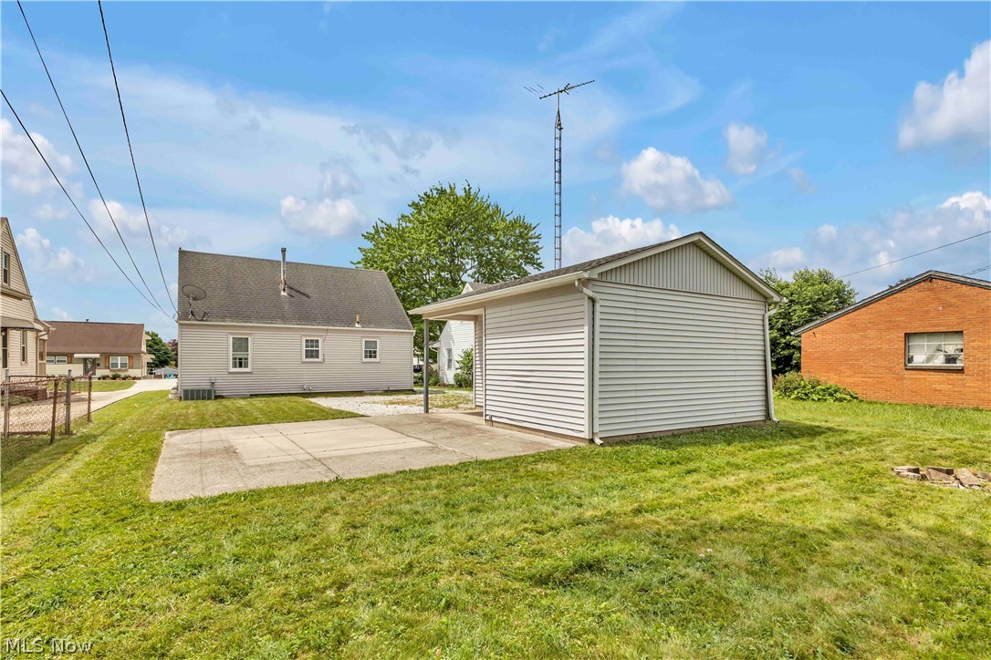 1627 33rd Street NE Canton OH 44714