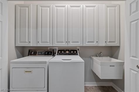 6443 Hills And Dales Road NW Canton OH 44708