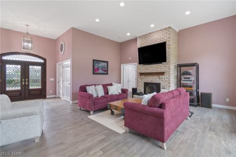 6443 Hills And Dales Road NW Canton OH 44708