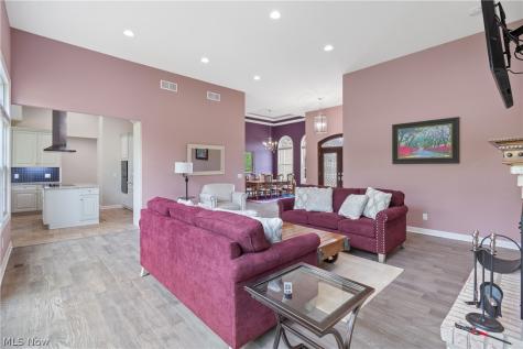 6443 Hills And Dales Road NW Canton OH 44708