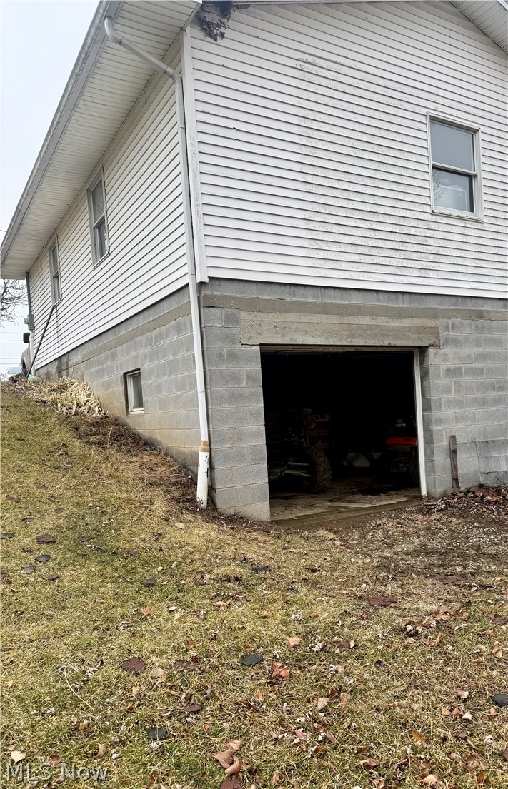 2040 State Route 152 Dillonvale OH 43917