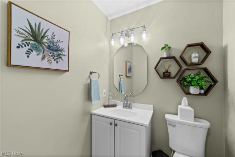 20116 Ellsworth Drive Strongsville OH 44149