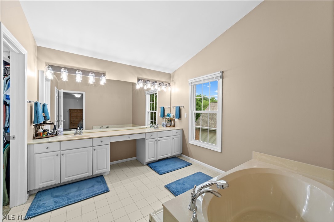 20116 Ellsworth Drive Strongsville OH 44149