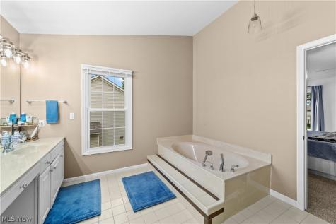 20116 Ellsworth Drive Strongsville OH 44149