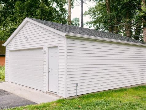 19406 Scottsdale Boulevard Shaker Heights OH 44122