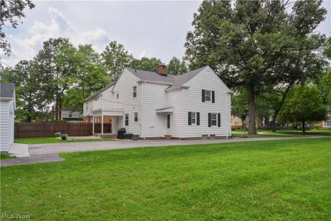 19406 Scottsdale Boulevard Shaker Heights OH 44122