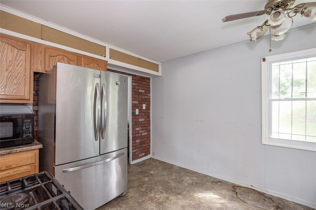 17614 Rook Circle Cleveland OH 44112