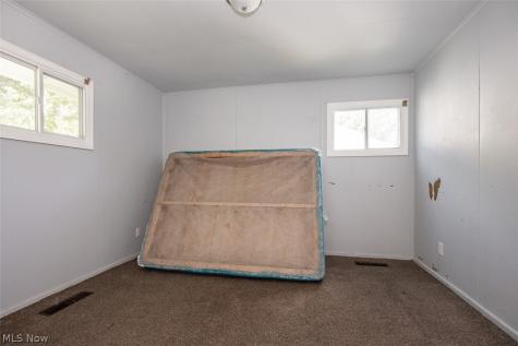 17614 Rook Circle Cleveland OH 44112