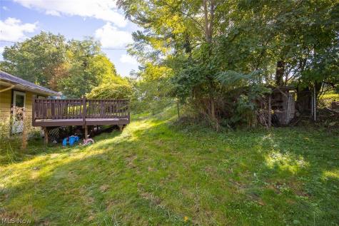 17614 Rook Circle Cleveland OH 44112