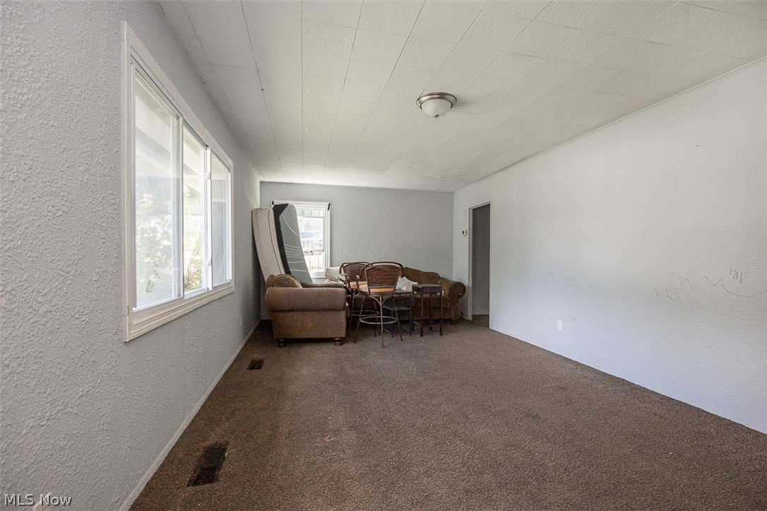17614 Rook Circle Cleveland OH 44112