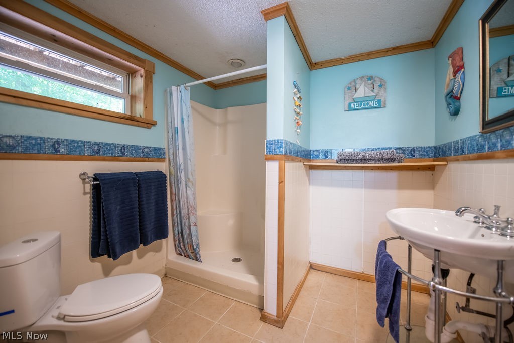 86110 Tappan Highlands Road Uhrichsville OH 44683