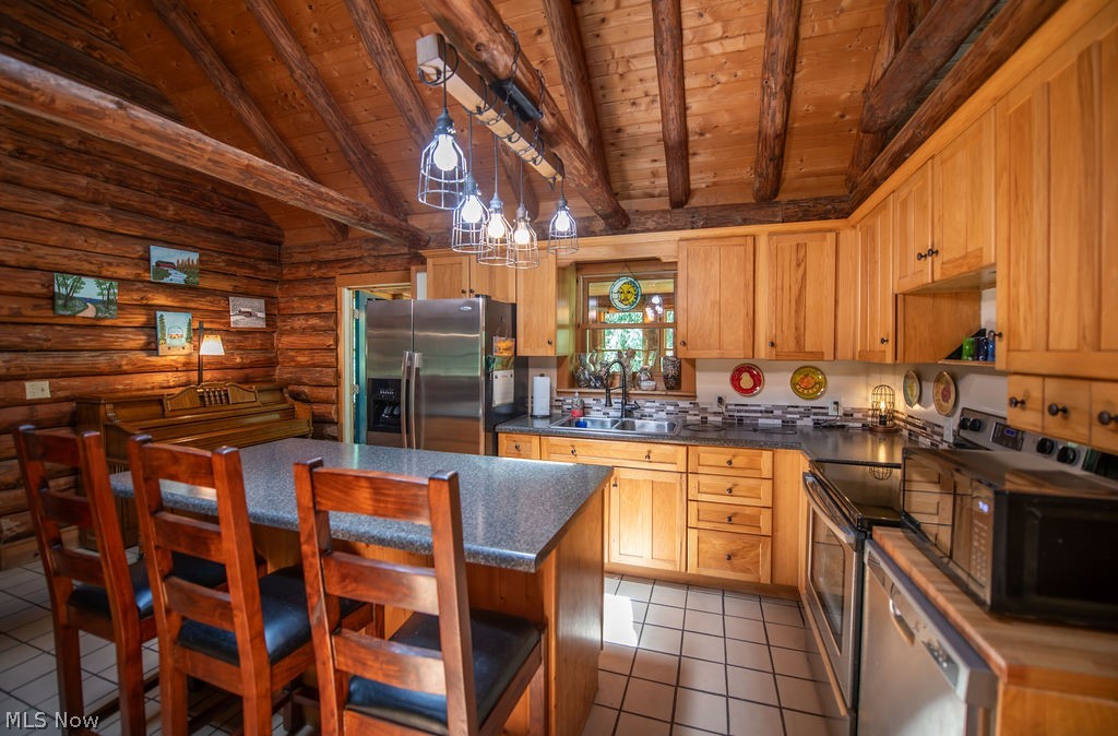 86110 Tappan Highlands Road Uhrichsville OH 44683