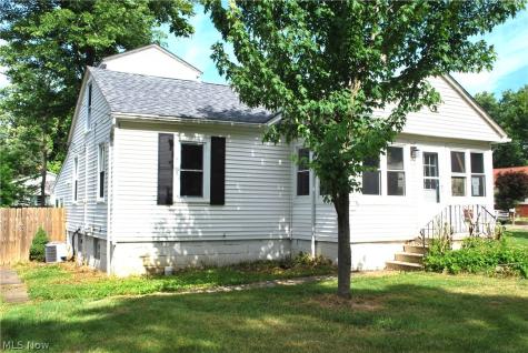 320 Broadway Street Amherst OH 44001