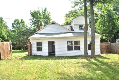 320 Broadway Street Amherst OH 44001