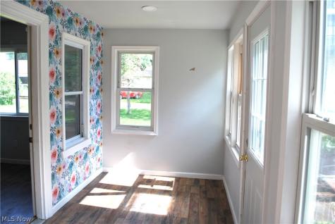 320 Broadway Street Amherst OH 44001