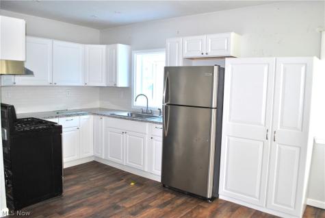 320 Broadway Street Amherst OH 44001