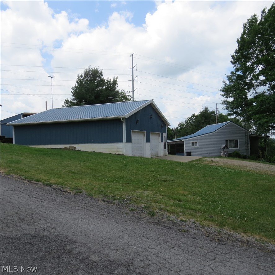 3086 Apollo Road SE Carrollton OH 44615