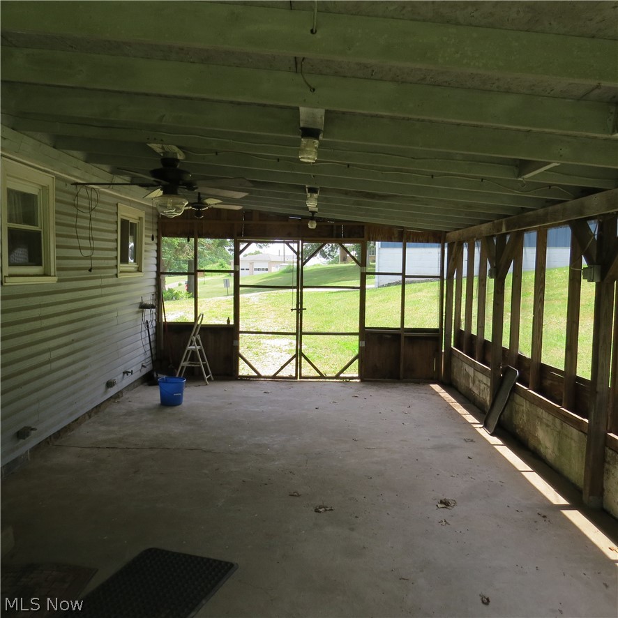 3086 Apollo Road SE Carrollton OH 44615