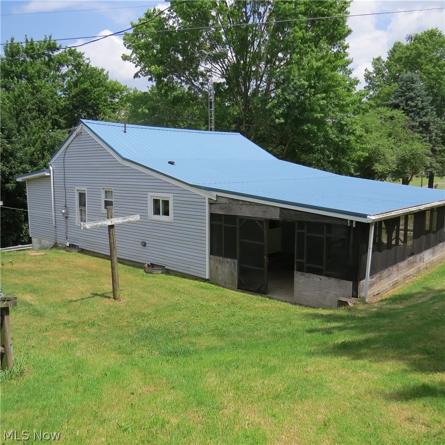 3086 Apollo Road SE Carrollton OH 44615
