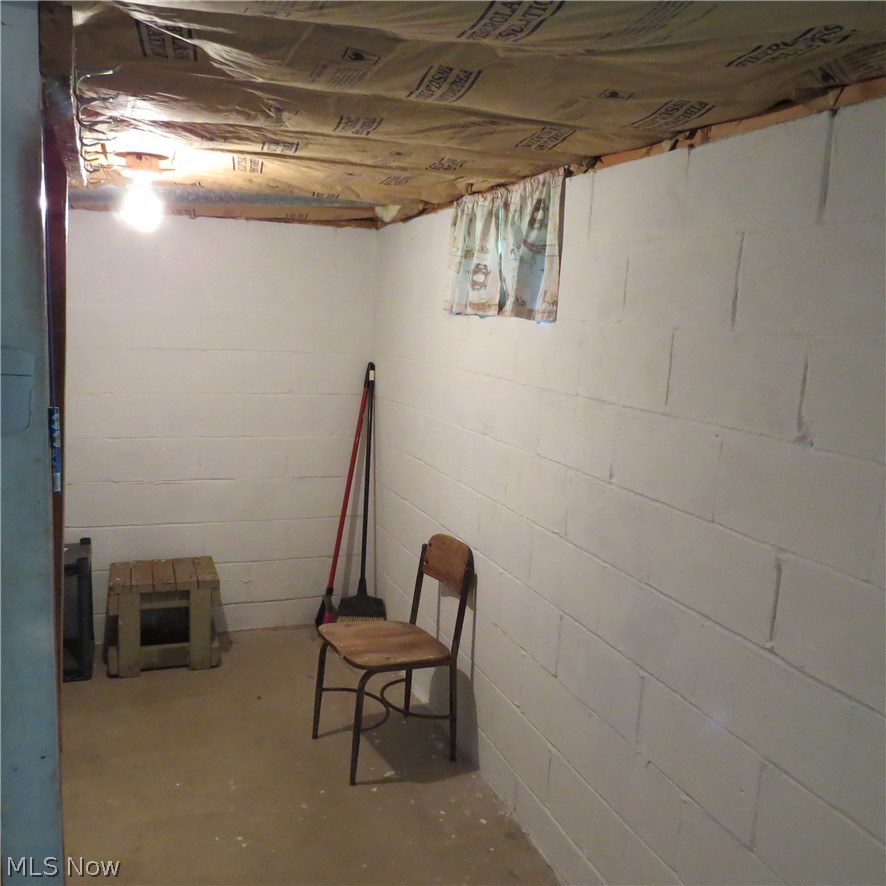 3086 Apollo Road SE Carrollton OH 44615
