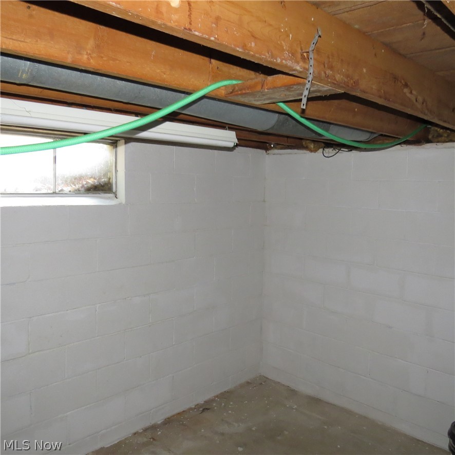 3086 Apollo Road SE Carrollton OH 44615