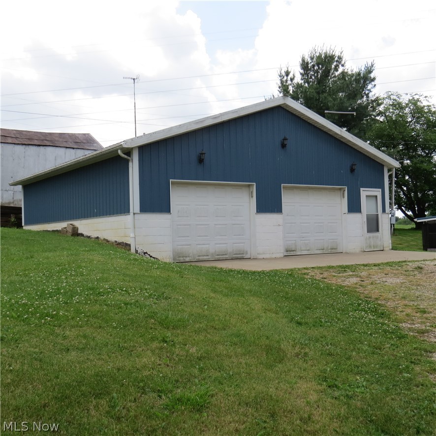 3086 Apollo Road SE Carrollton OH 44615