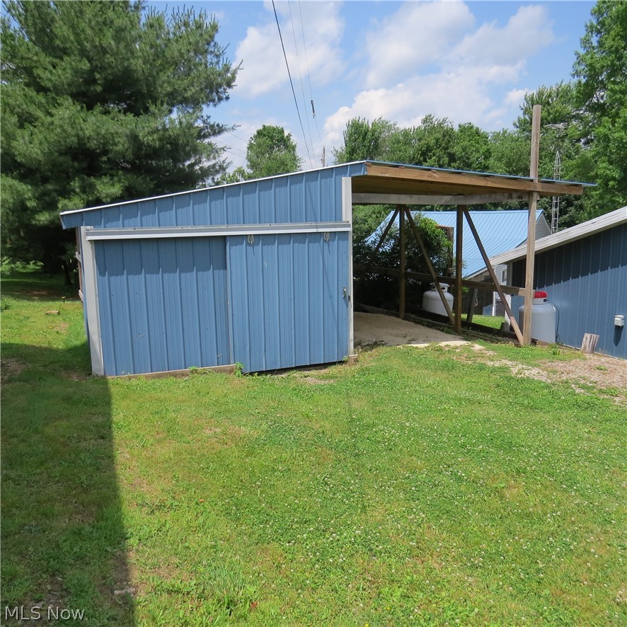 3086 Apollo Road SE Carrollton OH 44615