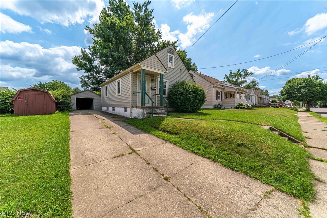 1347 Hammel Street Akron OH 44306