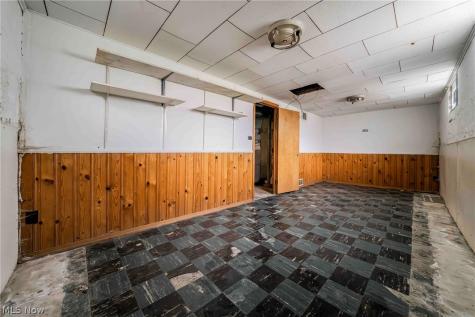 1347 Hammel Street Akron OH 44306