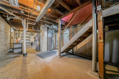 1347 Hammel Street Akron OH 44306