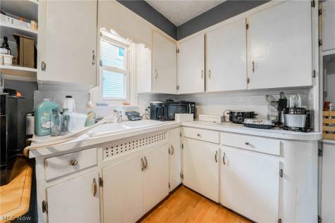 1347 Hammel Street Akron OH 44306