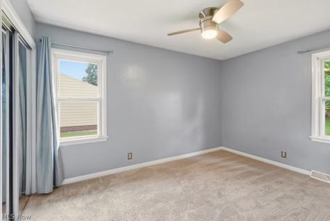 8908 Falls Lane Broadview Heights OH 44147