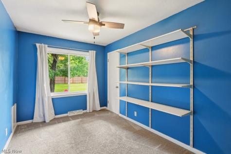 8908 Falls Lane Broadview Heights OH 44147