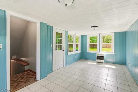 8908 Falls Lane Broadview Heights OH 44147