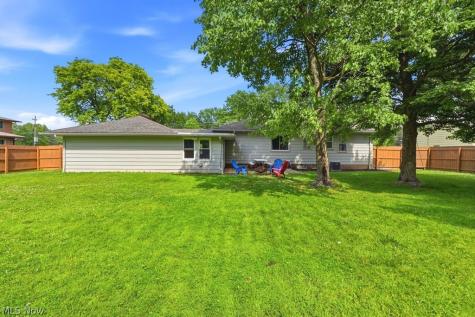 8908 Falls Lane Broadview Heights OH 44147