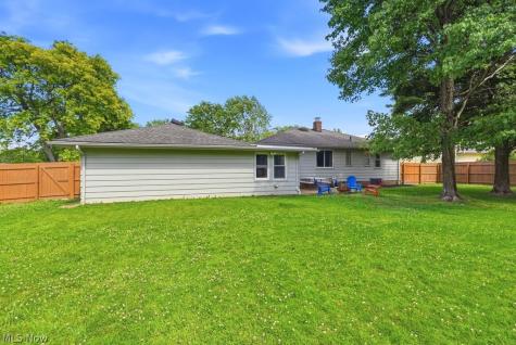 8908 Falls Lane Broadview Heights OH 44147