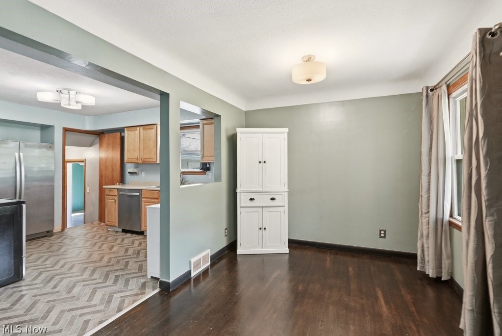 8908 Falls Lane Broadview Heights OH 44147