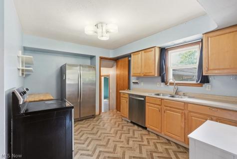 8908 Falls Lane Broadview Heights OH 44147