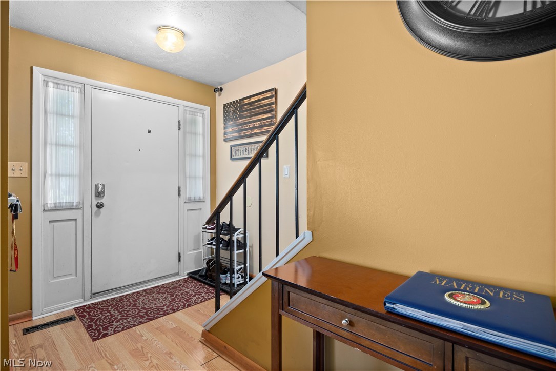 26043 Redwood Drive Olmsted Falls OH 44138