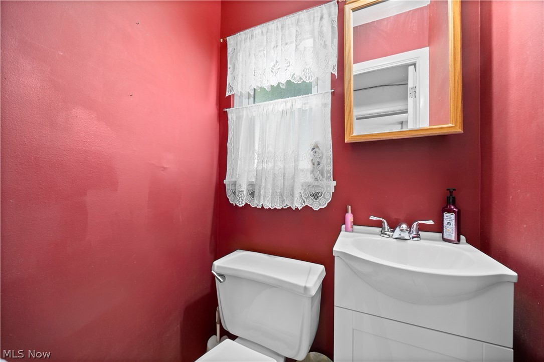 26043 Redwood Drive Olmsted Falls OH 44138