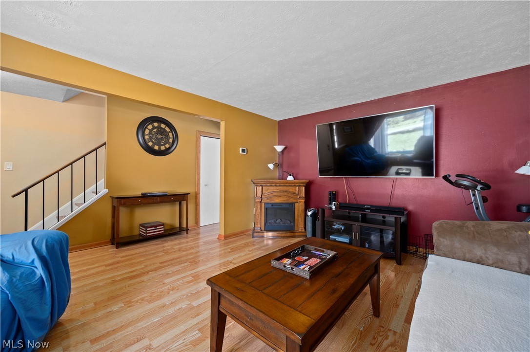26043 Redwood Drive Olmsted Falls OH 44138