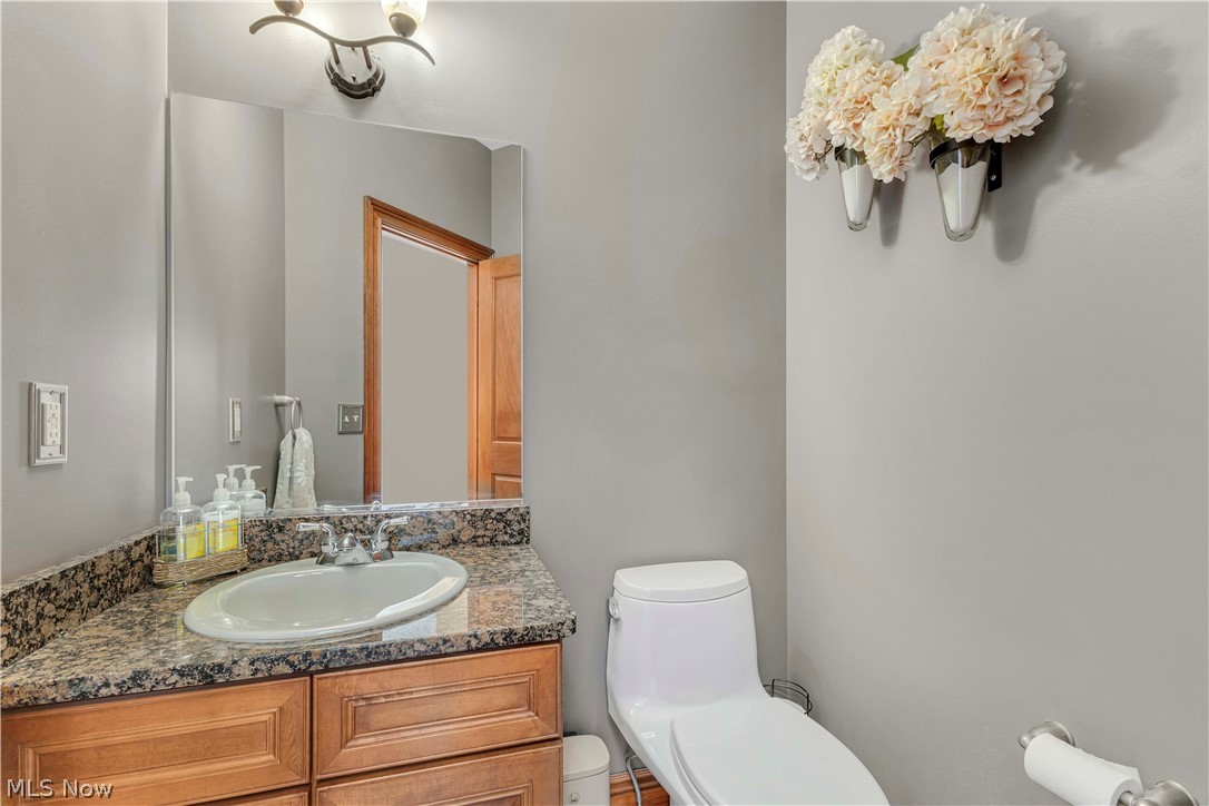 32811 Saint James Trail Avon OH 44011