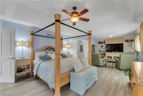32811 Saint James Trail Avon OH 44011