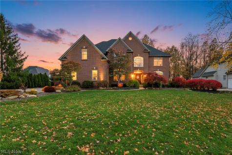 32811 Saint James Trail Avon OH 44011