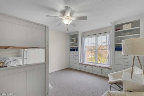 32811 Saint James Trail Avon OH 44011