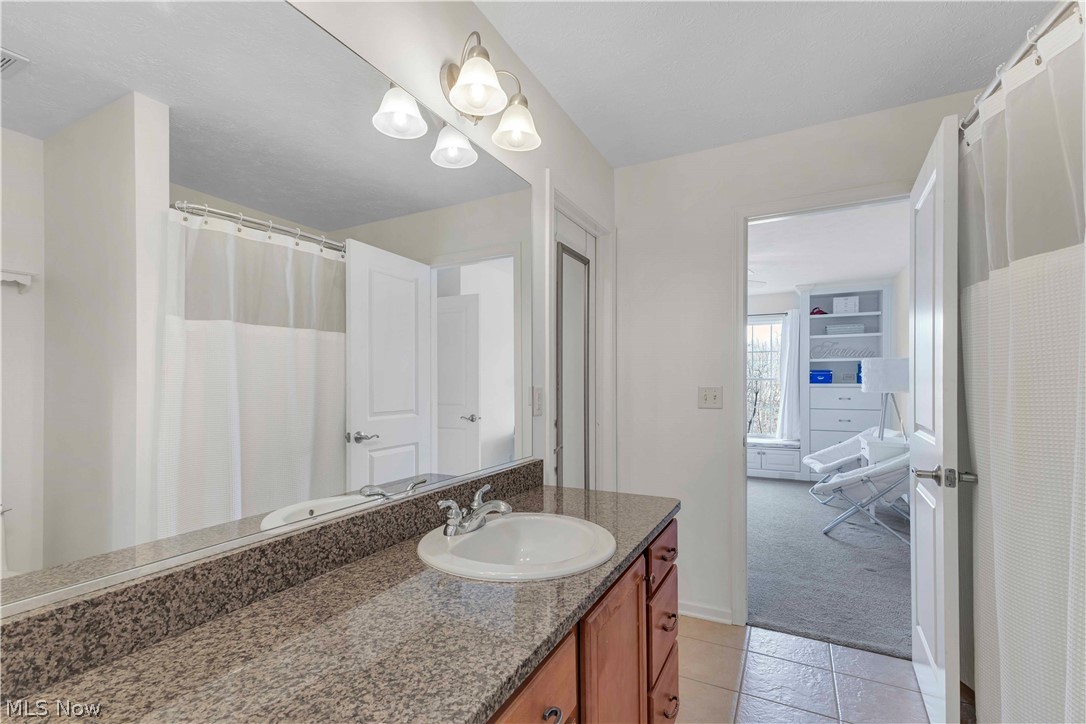 32811 Saint James Trail Avon OH 44011