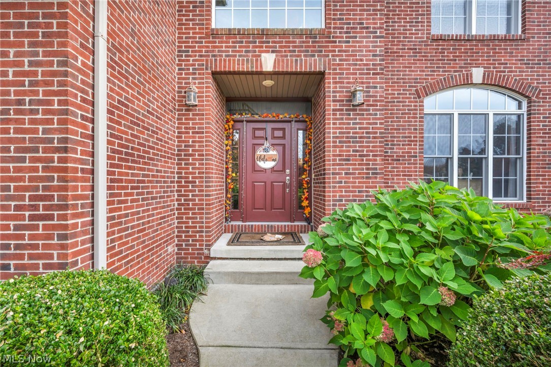 32811 Saint James Trail Avon OH 44011
