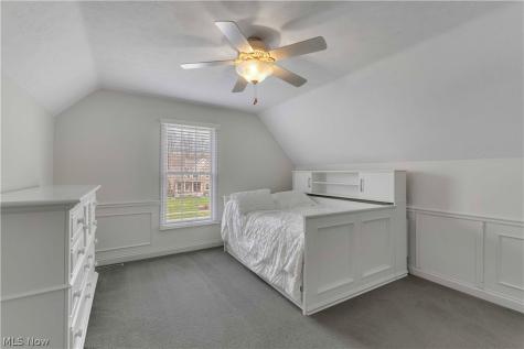 32811 Saint James Trail Avon OH 44011